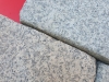 NEUE und ZUSÄTZLICHE VARIANTE von „Antik Platten“ – „ANTIK PLATTEN“, „GEBRAUCHTE PLATTEN“, neue Platten aus Granit, die alt gemacht werden… „GEBRAUCHTE“, „ANTIKE“ und RUSTIKALE OPTIK. Unterschiedliche Stärken und Formate… „GELB-BRAUN-GRAUE ANTIK PLATTEN“ mit der „gebrauchten“ Oberfläche (NUR BEISPIEL - AUF DEM FOTO ALS TROCKEN)