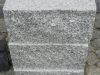 Kamień murowy z granitu, szary, średnie ziarno (cztery strony cięte, dwie strony łupane)