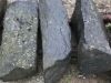 Słupki bazaltowe (surowe), zdjęcie przedstawia wygląd słupków w stanie mokrym