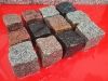 Kostka granitowa 7/9 cm - mieszanka kolorów: granity ze Skandynawii (czerwony i szary Bohus, czerwona VANGA i Tranas, czarny Szwed i Scandia) oraz polski szary granit, mrozoodporny, Mix zawiera kostki cięto-łupane, łupane a także częściowo płomieniowane. Na zdjęciu znajdują się kostki w stanie mokrym